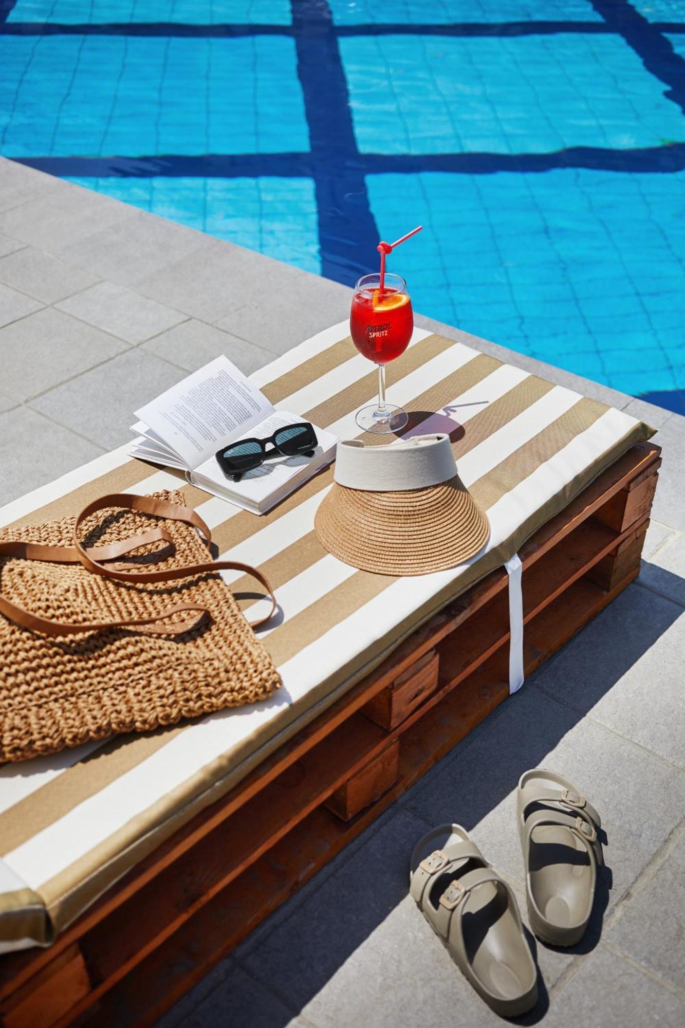 Homebridge Hotel Apartments Baku Exterior photo