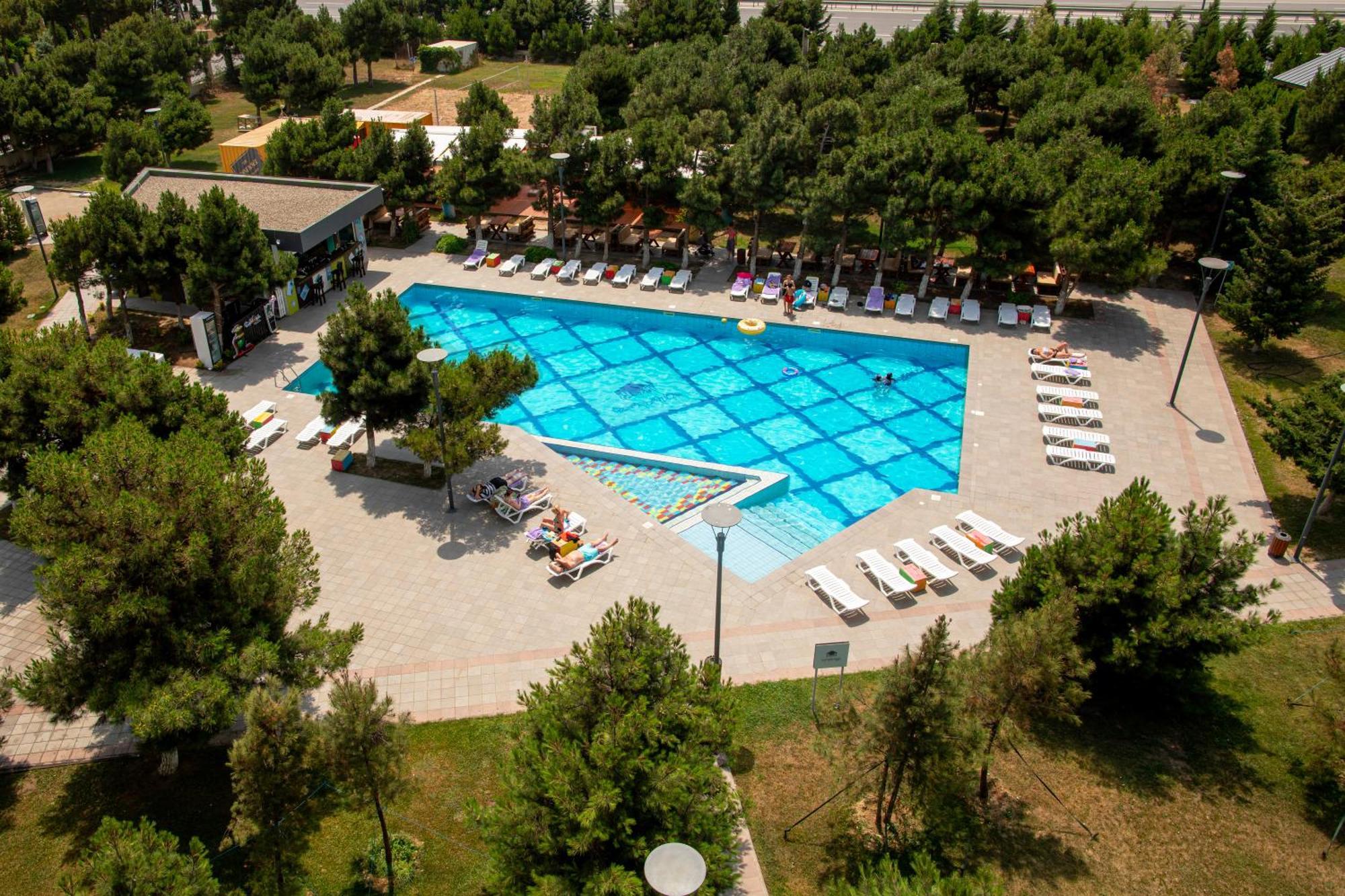 Homebridge Hotel Apartments Baku Exterior photo