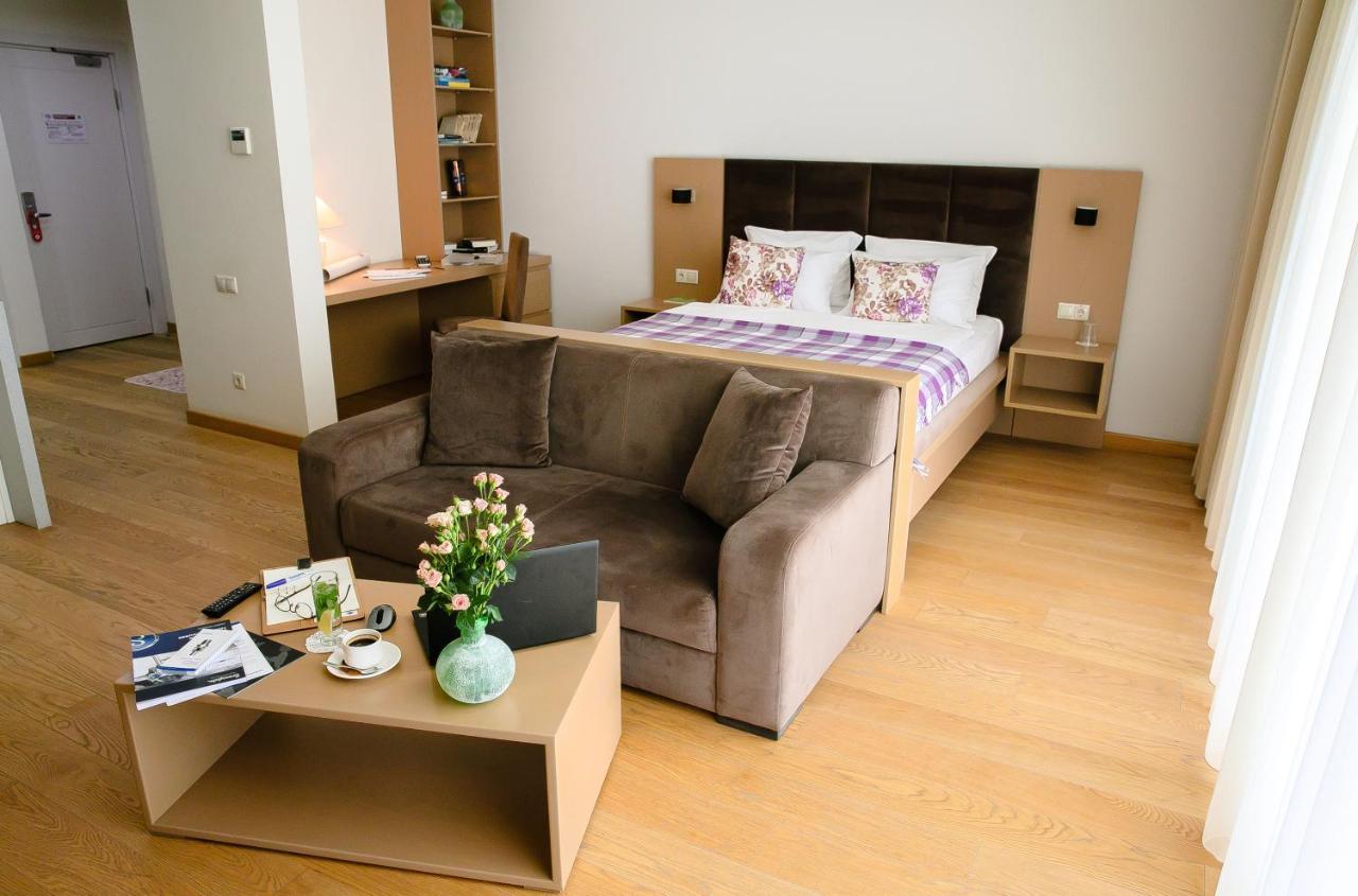Homebridge Hotel Apartments Baku Exterior photo