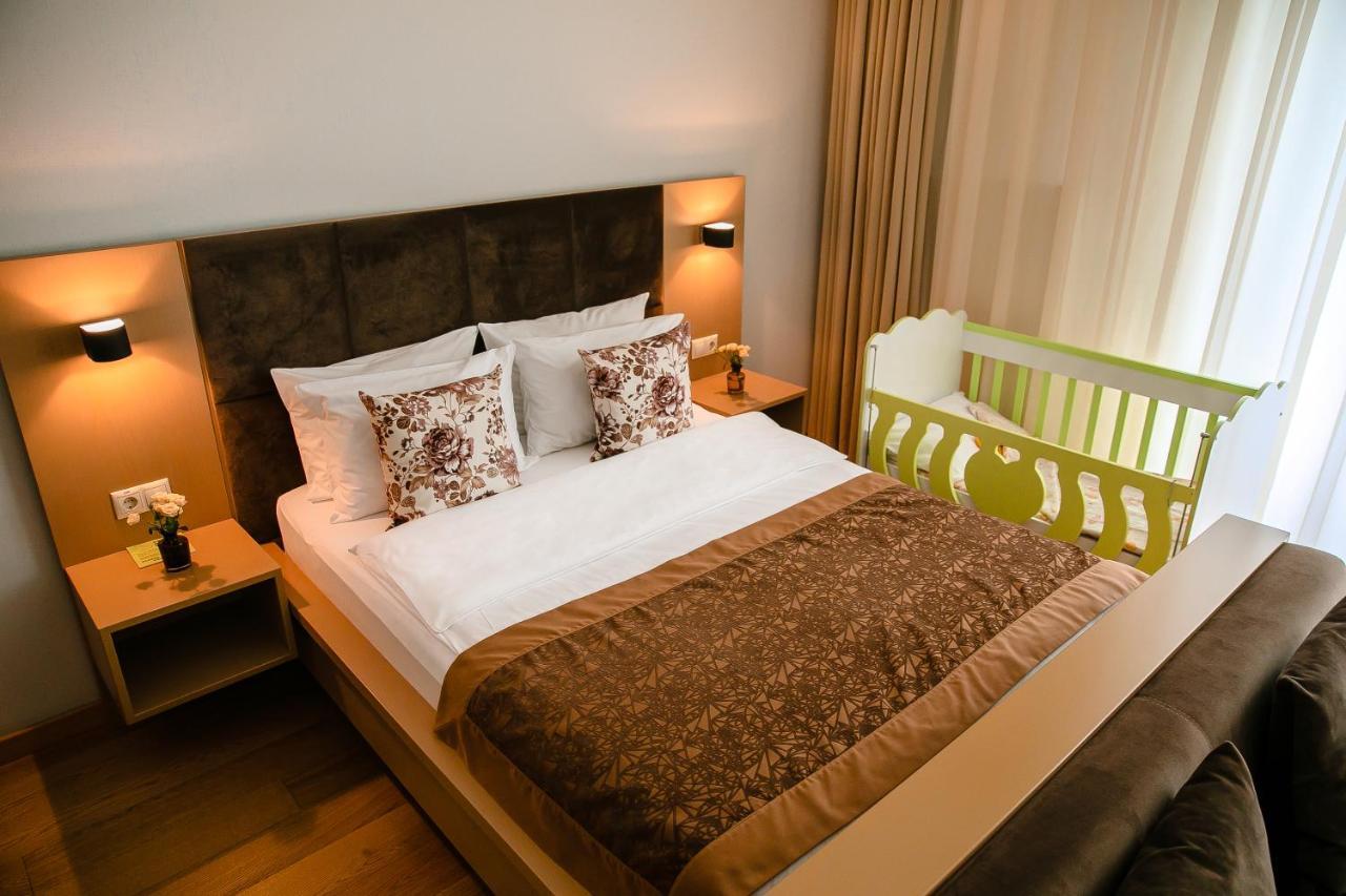 Homebridge Hotel Apartments Baku Exterior photo